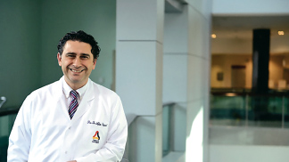 GÖĞÜS BÜYÜTME OPERASYONLARINDA SORMANIZ GEREKEN İLK 5 SORU...