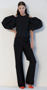 ISA ARFEN’İN YARATICISI SERAFINA SAMA RAHAT VE EĞLENCELİ TASARIMLARA İMZA ATIYOR