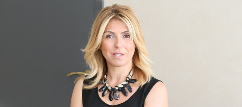 HER  DETAYIYLA  DİKKAT  ÇEKİCİ  BİR   ESTETİK  KLİNİĞİ NİL ÖZBEK