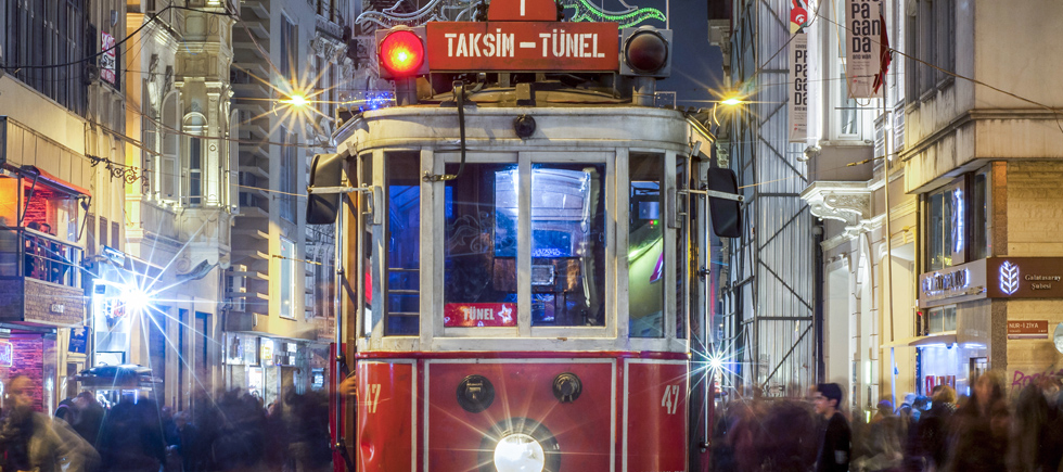 İSTANBULLU OLMAK MI? İSTANBUL'DA YAŞAMAK MI?