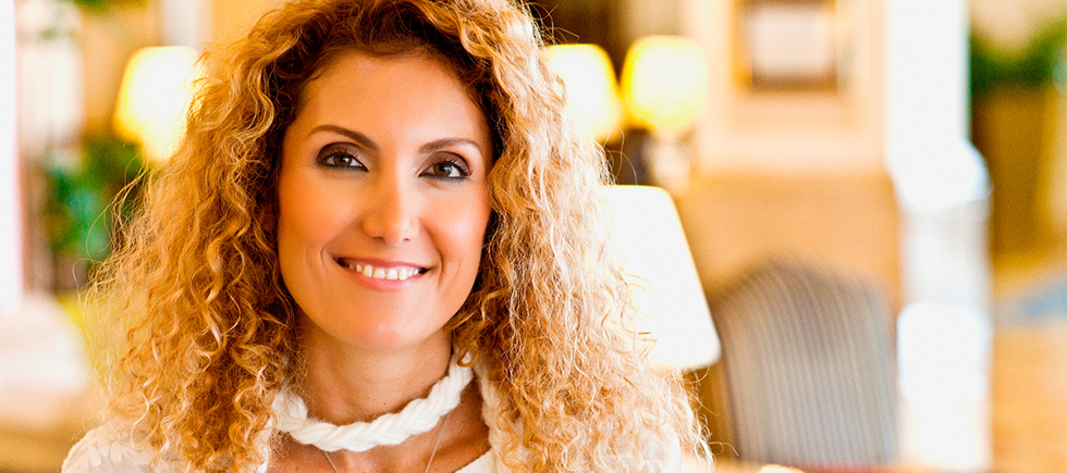 NEFESİN MUCİZEVİ GÜCÜNÜ KEŞFETTİREN NEFES VE YAŞAM KOÇU NEVŞAH FİDAN KARAMEHMET