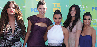 GÖSTERİ DÜNYASININ  POPÜLER KARDEŞLERİ