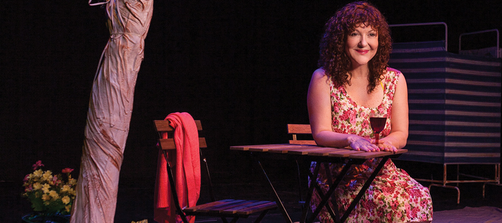 SUMRU YAVRUCUK’UN TEK KİŞİLİK KOMEDİSİ SHİRLEY 