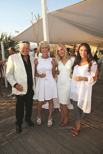 CARTIER İLE BİR YAZ GECESİ RÜYASI