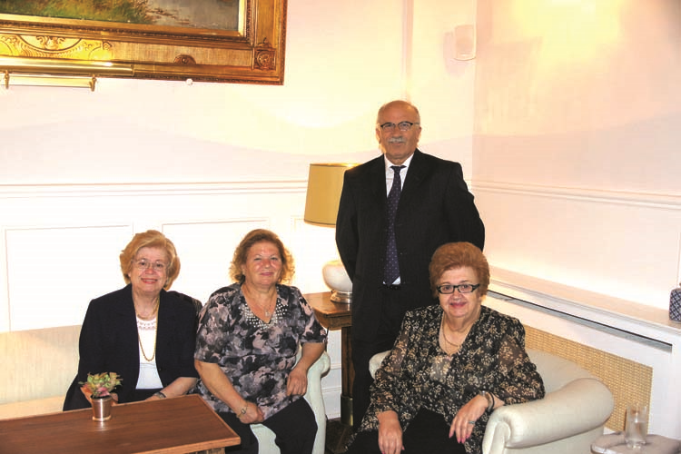 HAMAMCIOĞLU ÇİFTİNİN  BÜYÜKADA’DAKİ  ÖZEL DAVETİ