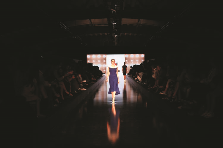 BORUSAN OTO İSTİNYE’DE LASALLE COLLEGE DEFİLESİ 