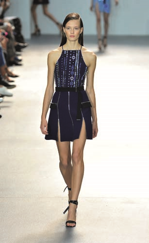 DÖVÜŞ SPORLARI DANSLA BULUŞUNCA DAVID KOMA