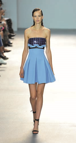 DÖVÜŞ SPORLARI DANSLA BULUŞUNCA DAVID KOMA