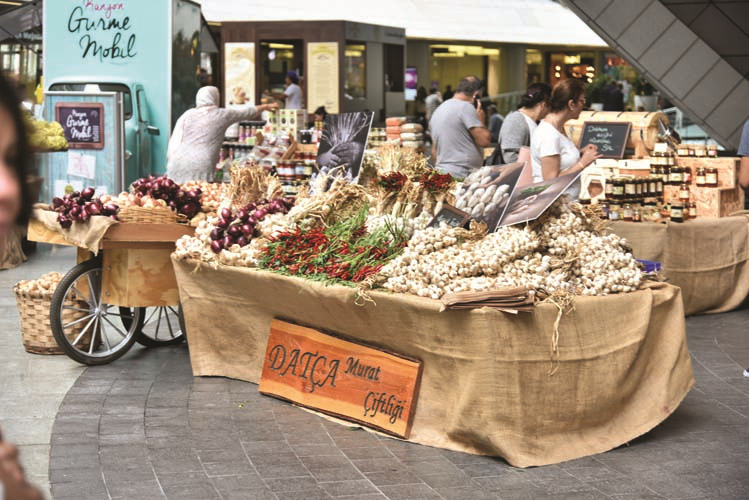 PINAR SABANCI PİDİPİDİ MARKASININ KURUCULARI İLE BULUŞTU