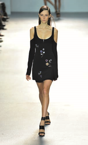 DÖVÜŞ SPORLARI DANSLA BULUŞUNCA DAVID KOMA