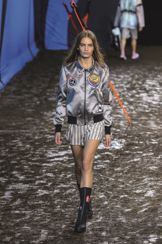 YAĞMURA ŞIK ÖNLEM HUNTER