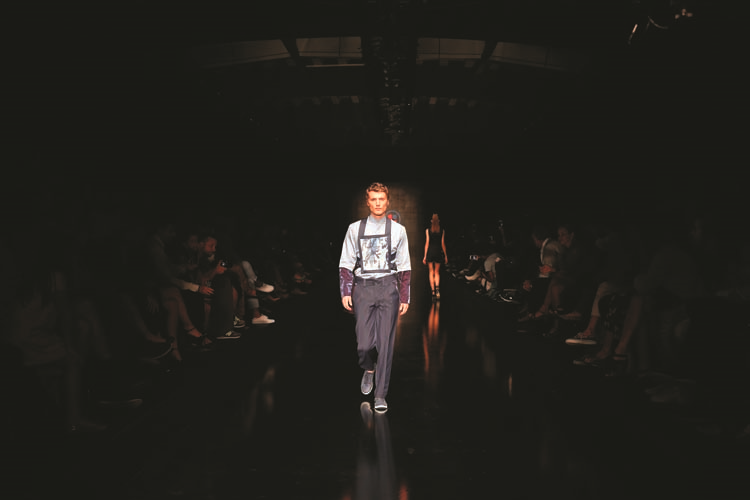 BORUSAN OTO İSTİNYE’DE LASALLE COLLEGE DEFİLESİ 