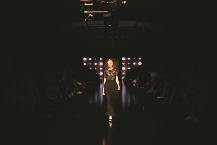 BORUSAN OTO İSTİNYE’DE LASALLE COLLEGE DEFİLESİ 