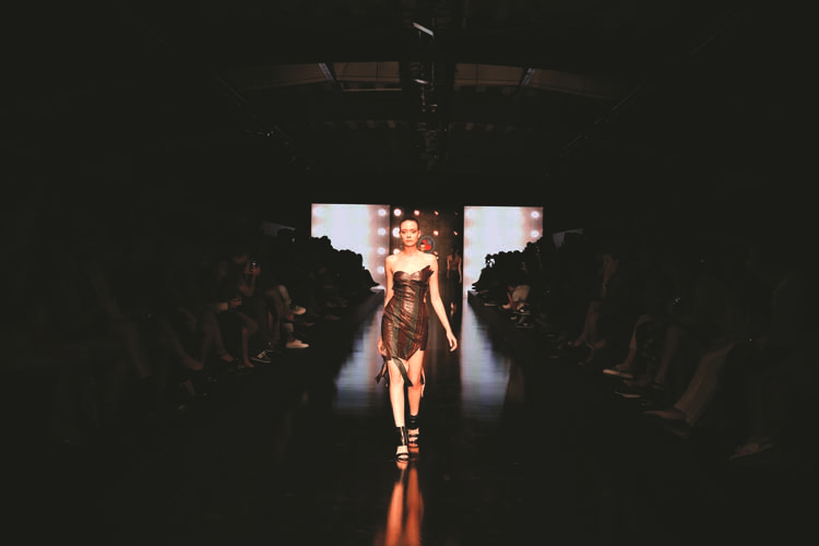 BORUSAN OTO İSTİNYE’DE LASALLE COLLEGE DEFİLESİ 