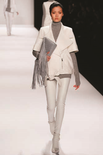 THOMAS WYLDE’IN YARATICISI PAULA THOMAS ROCK’N ROLL’DAN BESLENİYOR