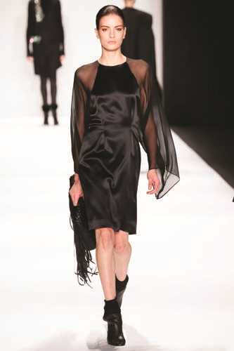 THOMAS WYLDE’IN YARATICISI PAULA THOMAS ROCK’N ROLL’DAN BESLENİYOR