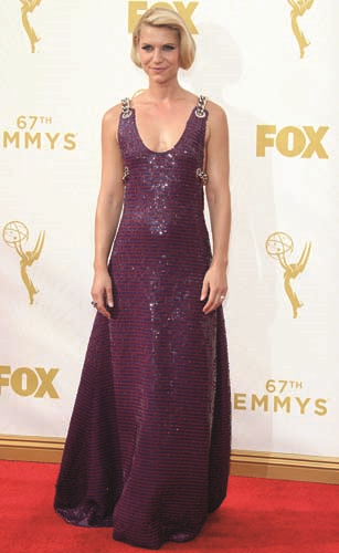 67. EMMY ÖDÜLLERİ’NDE  YILDIZLAR GEÇİDİ