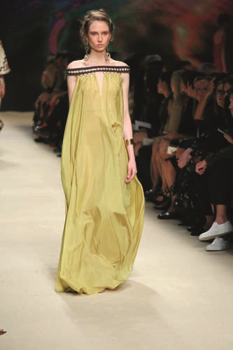 MİLANO MODA HAFTASI’NDAN 2016 İLKBAHAR YAZ MODASI