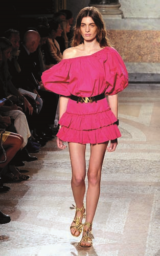 MİLANO MODA HAFTASI’NDAN 2016 İLKBAHAR YAZ MODASI