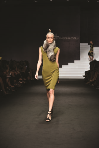 CENGİZ ABAZOĞLU’DAN SONSUZ SEVGİ KOLEKSİYONU 