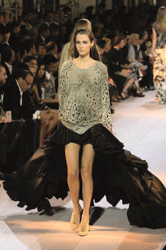 MİLANO MODA HAFTASI’NDAN 2016 İLKBAHAR YAZ MODASI