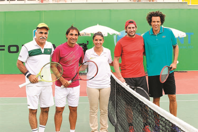 FOLKART CUP’TA  GÖSTERİ MAÇI YAPTILAR