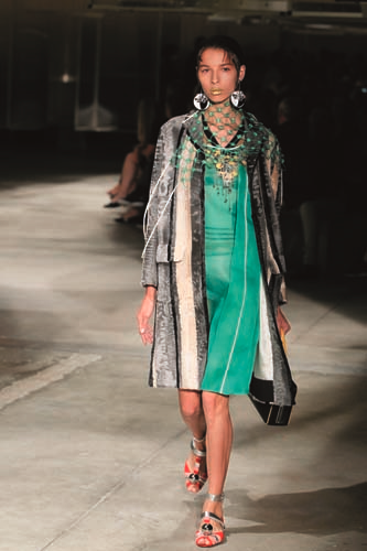 MİLANO MODA HAFTASI’NDAN 2016 İLKBAHAR YAZ MODASI