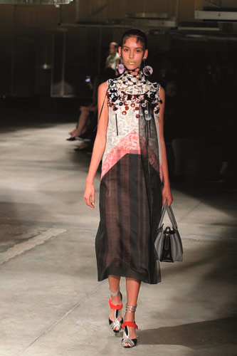 MİLANO MODA HAFTASI’NDAN 2016 İLKBAHAR YAZ MODASI