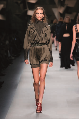 MİLANO MODA HAFTASI’NDAN 2016 İLKBAHAR YAZ MODASI