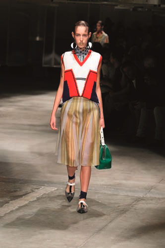 MİLANO MODA HAFTASI’NDAN 2016 İLKBAHAR YAZ MODASI