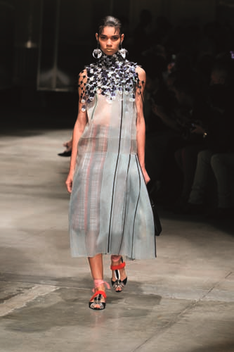 MİLANO MODA HAFTASI’NDAN 2016 İLKBAHAR YAZ MODASI