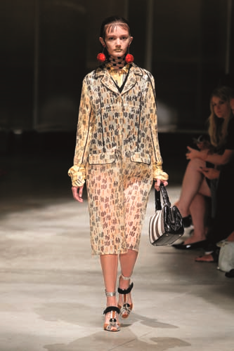 MİLANO MODA HAFTASI’NDAN 2016 İLKBAHAR YAZ MODASI