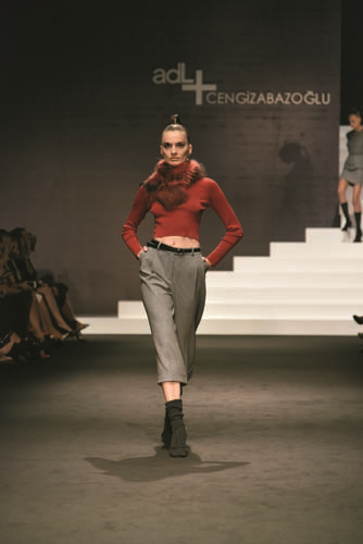 CENGİZ ABAZOĞLU’DAN SONSUZ SEVGİ KOLEKSİYONU 