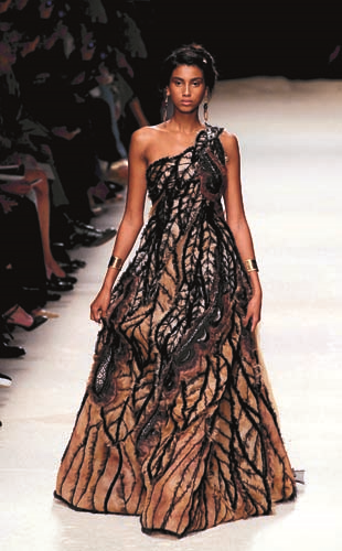 MİLANO MODA HAFTASI’NDAN 2016 İLKBAHAR YAZ MODASI