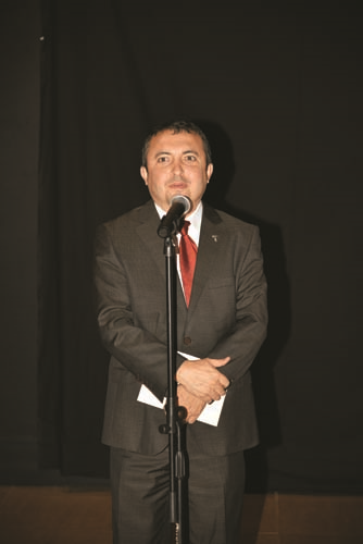 LEVENT KARADUMAN’DAN HAT SANATINA MODERN YORUM