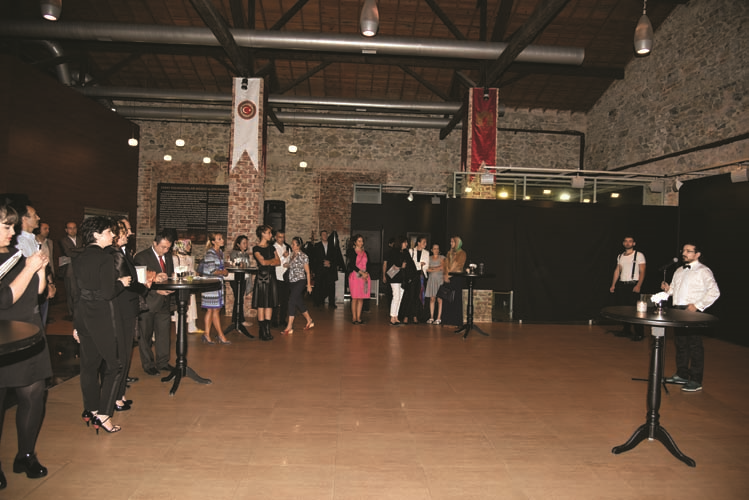 LEVENT KARADUMAN’DAN HAT SANATINA MODERN YORUM