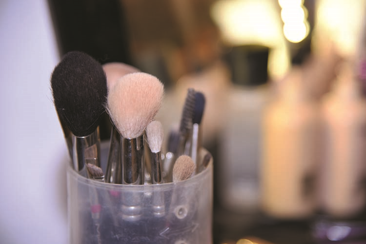 DEFİLE ÖNCESİ KULİS HEYECANI