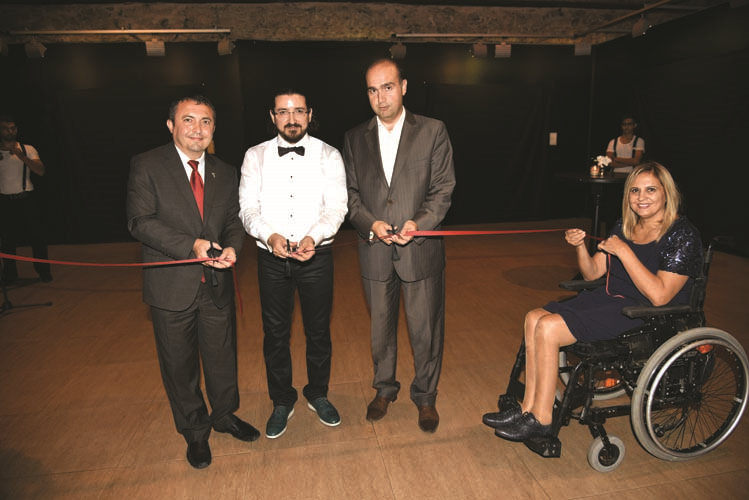 LEVENT KARADUMAN’DAN HAT SANATINA MODERN YORUM