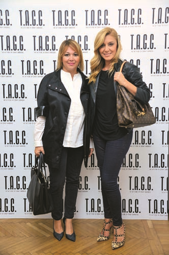 MODAYA KLEOPATRA’NIN  ENERJİK  DOKUNUŞU   