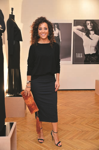 MODAYA KLEOPATRA’NIN  ENERJİK  DOKUNUŞU   