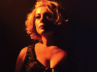 BORUSAN OTO DOLMABAHÇE SAHNE’DE  CAHİDE SONKU MÜZİKALİ   