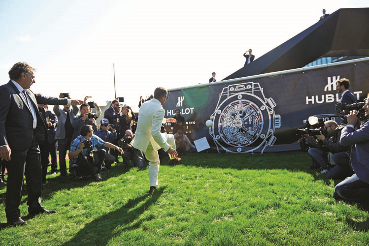 BAR REFAELİ, LAPO ELKANN VE PELÉ İLE  HUBLOT’NUN İKİNCİ FABRİKASININ AÇILIŞI