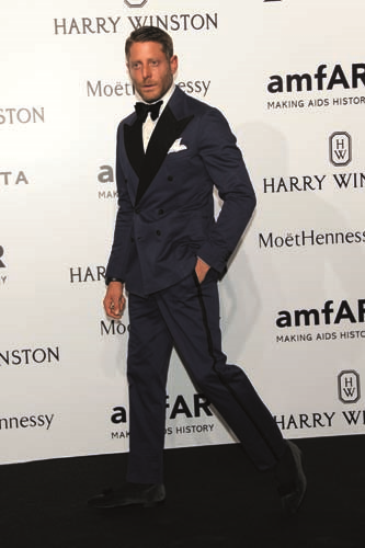 ÜNLÜLER YARDIM GALASINDA BULUŞTU