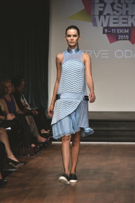 SOHO’DA ÇABA DERNEĞİ  YARARINA MODA ŞOVU  