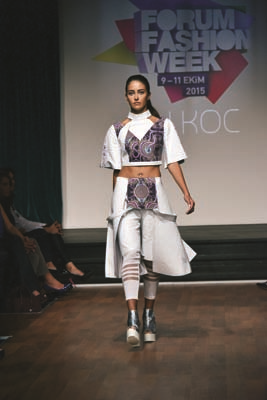 SOHO’DA ÇABA DERNEĞİ  YARARINA MODA ŞOVU  