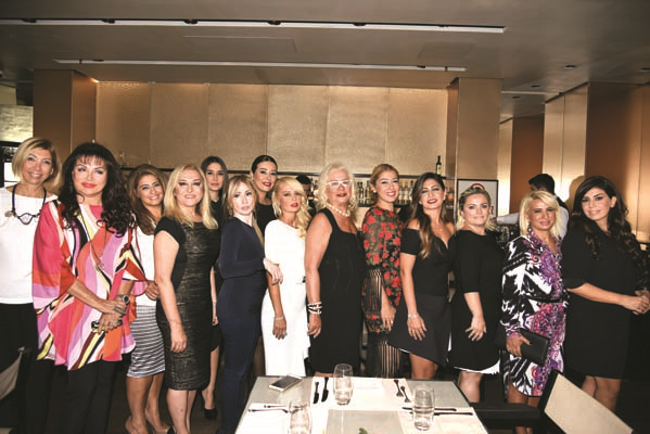 ERDODER DOSTLARI  YARDIM YEMEĞİNDE