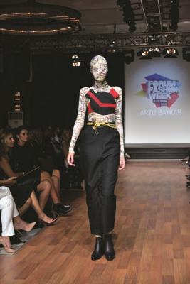 SOHO’DA ÇABA DERNEĞİ  YARARINA MODA ŞOVU  