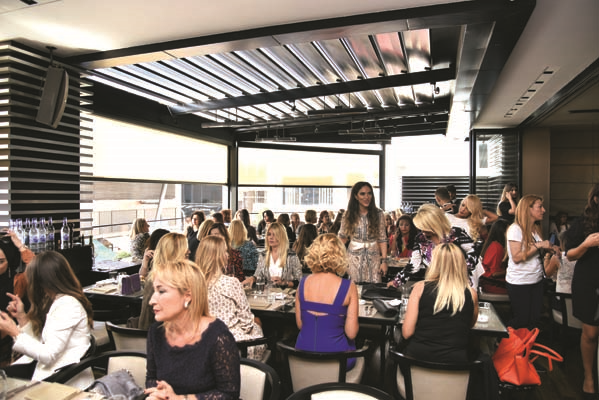 ERDODER DOSTLARI  YARDIM YEMEĞİNDE