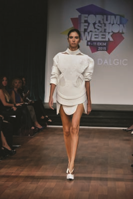 SOHO’DA ÇABA DERNEĞİ  YARARINA MODA ŞOVU  