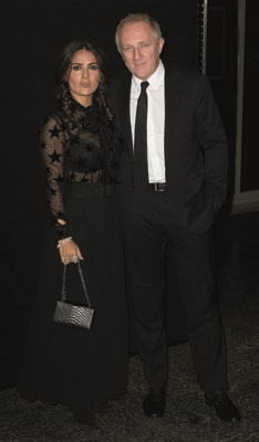 PARİS MODA HAFTASINDA TASARIMCILARIN RENKLİ DÜNYALARINA YOLCULUK